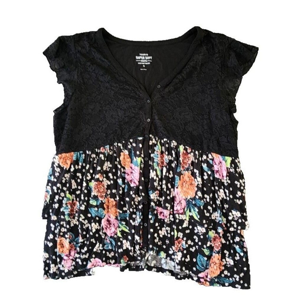 Torrid Top Womens Plus Size 4 Black Lace Floral Print Tiered Short Sleeve